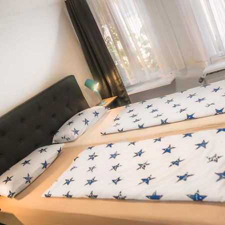 Altstadt Apartment Alisa Düsseldorf Dış mekan fotoğraf