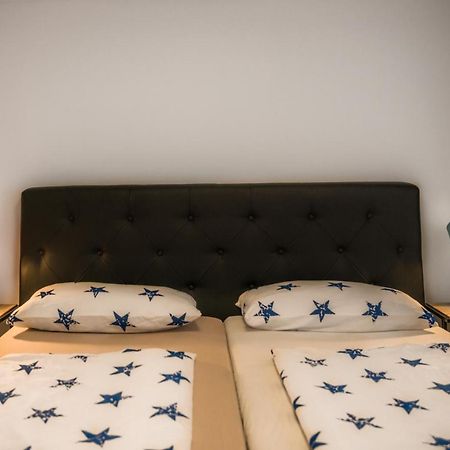Altstadt Apartment Alisa Düsseldorf Dış mekan fotoğraf