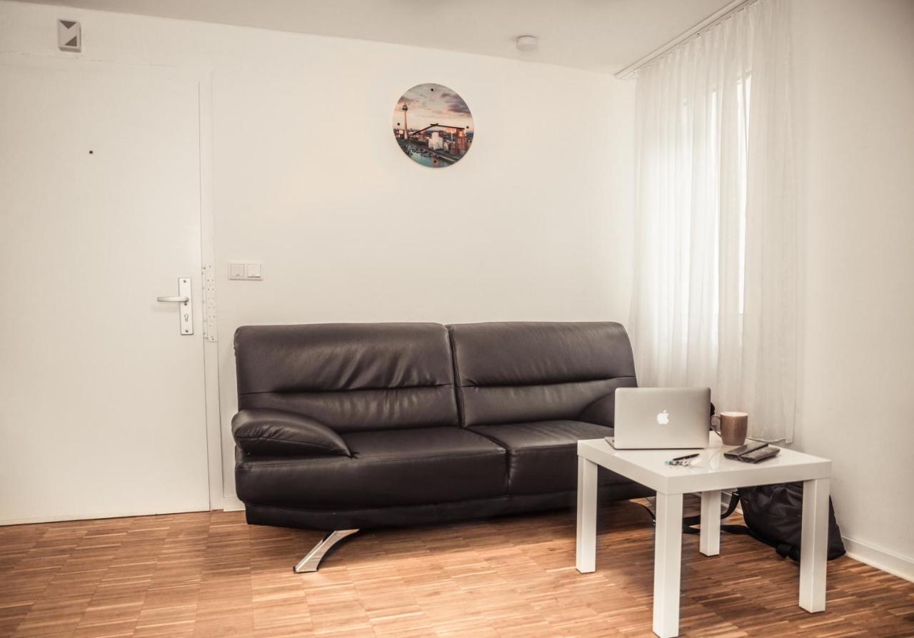 Altstadt Apartment Alisa Düsseldorf Dış mekan fotoğraf
