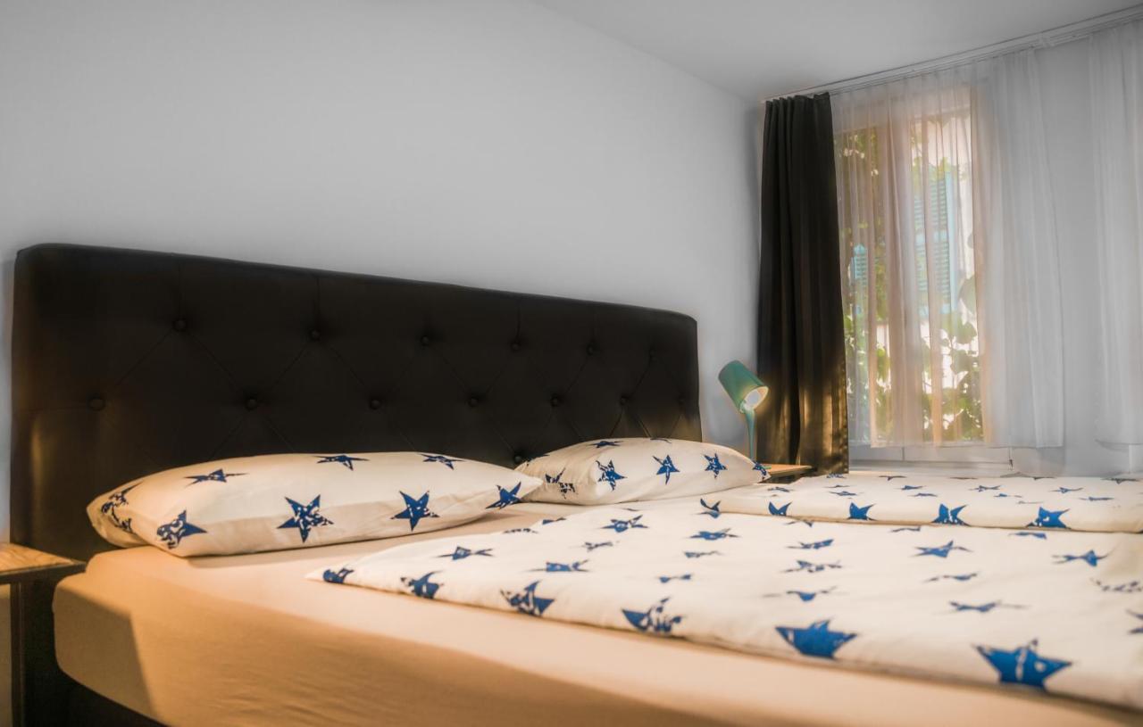 Altstadt Apartment Alisa Düsseldorf Dış mekan fotoğraf