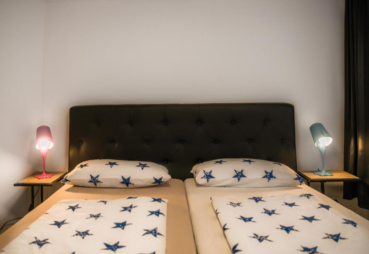 Altstadt Apartment Alisa Düsseldorf Dış mekan fotoğraf